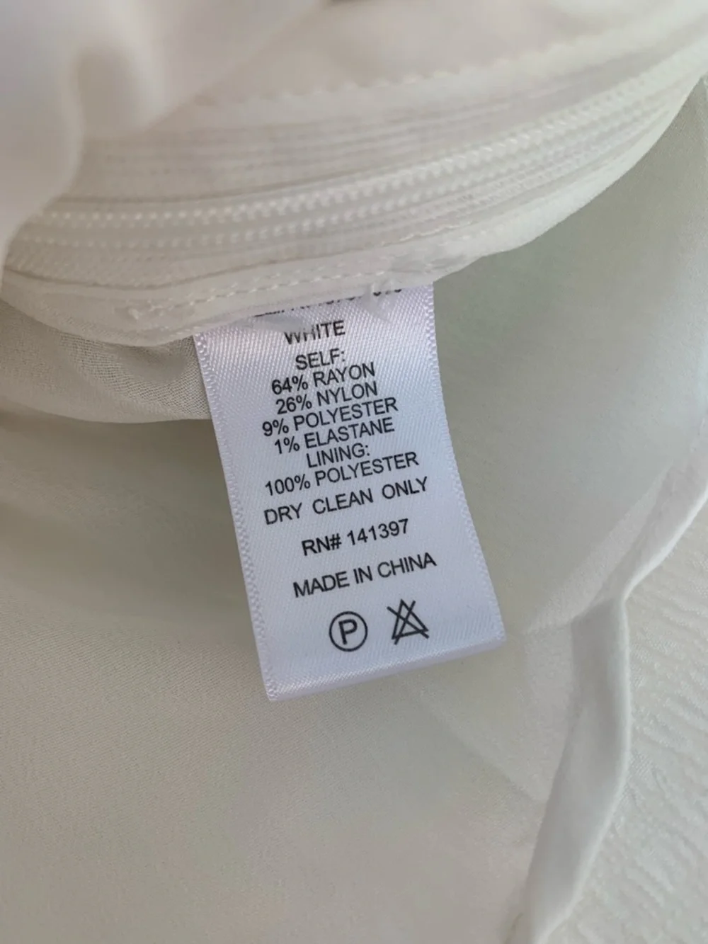 ASTR cream Textured Puff Sleeve Peplum Blouse size L